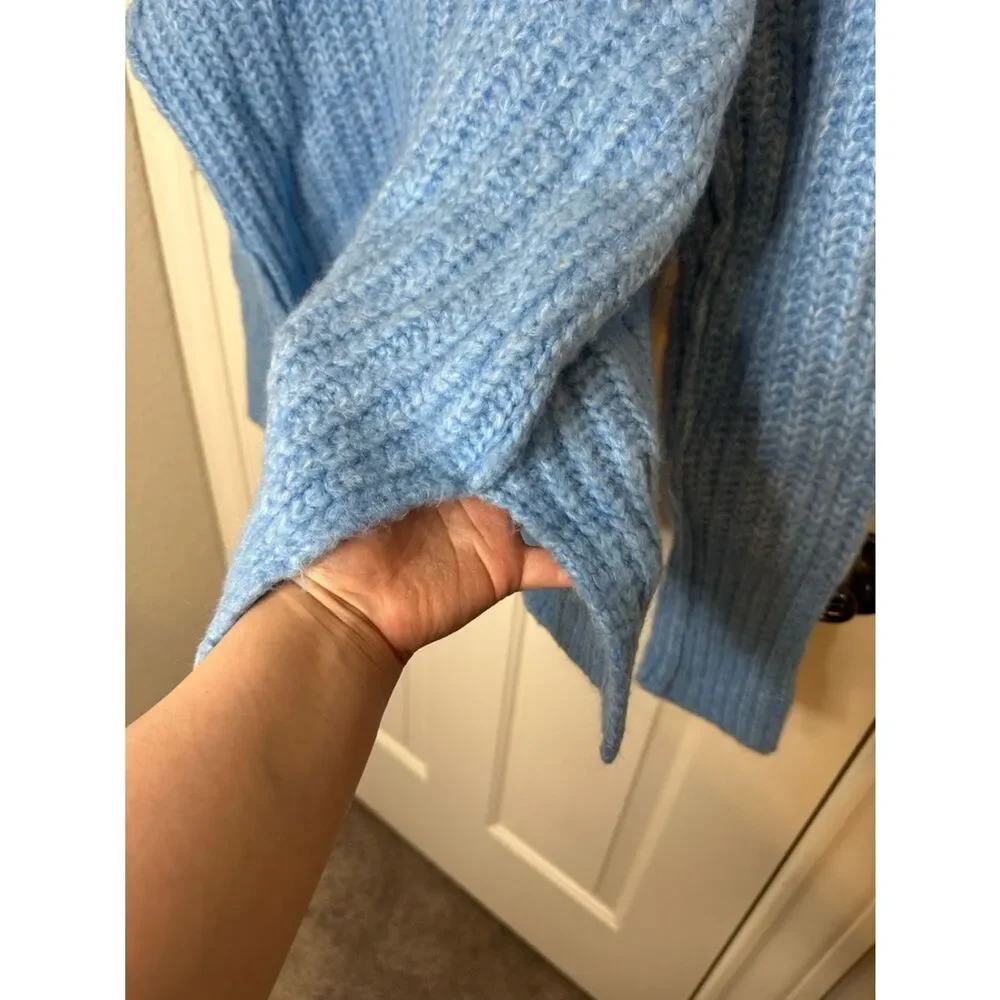 Free People True Blue Blue Bell V-Neck Oversized Sweater Sz XS Boho Winter Indie